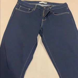 Levi's 711 Skinny Jeans